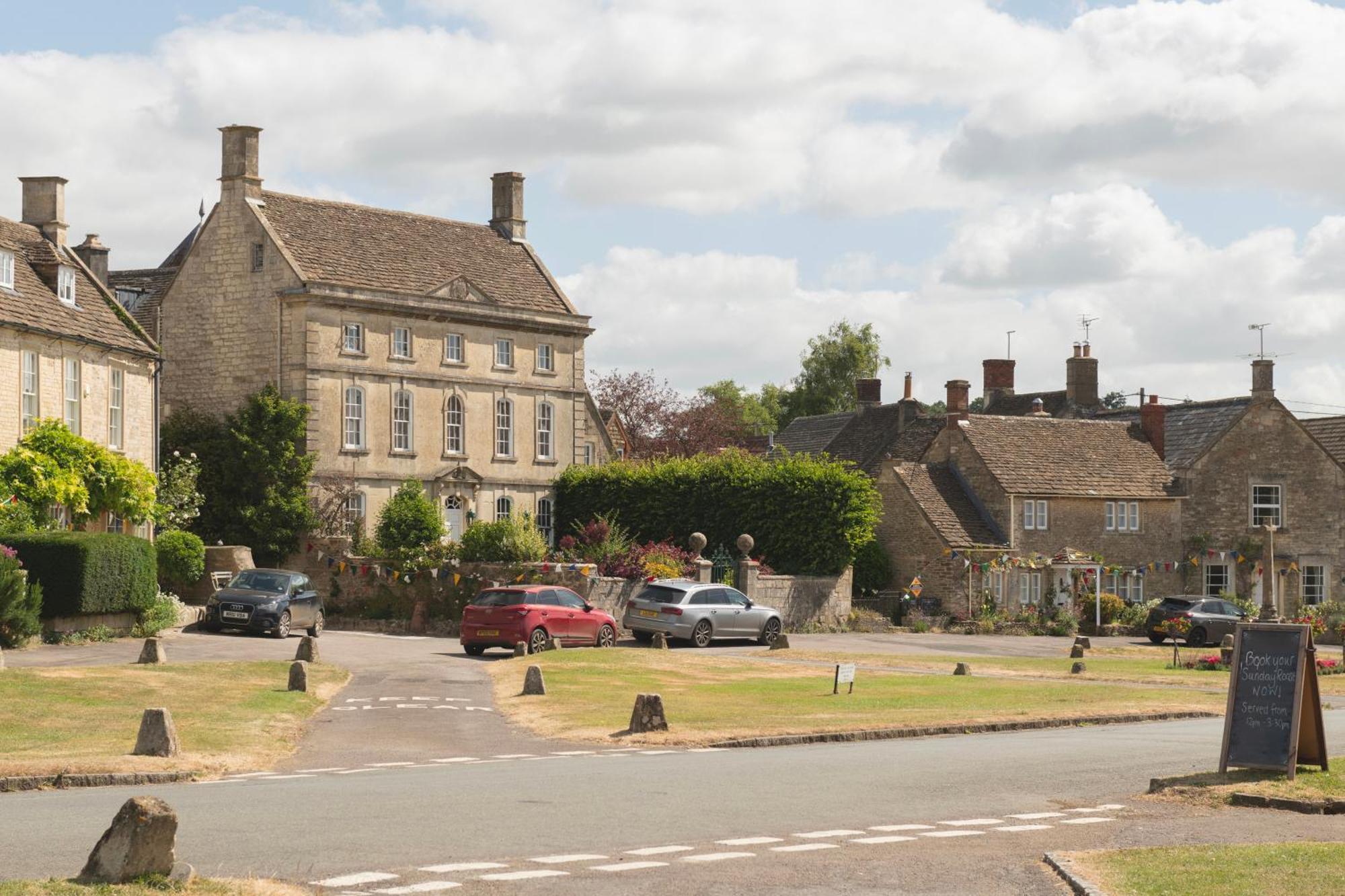 Shooters Cottage Biddlestone Exterior photo